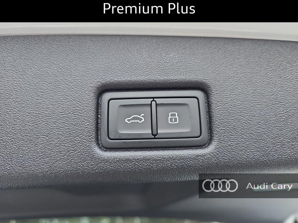 new 2025 Audi Q5 car, priced at $58,335