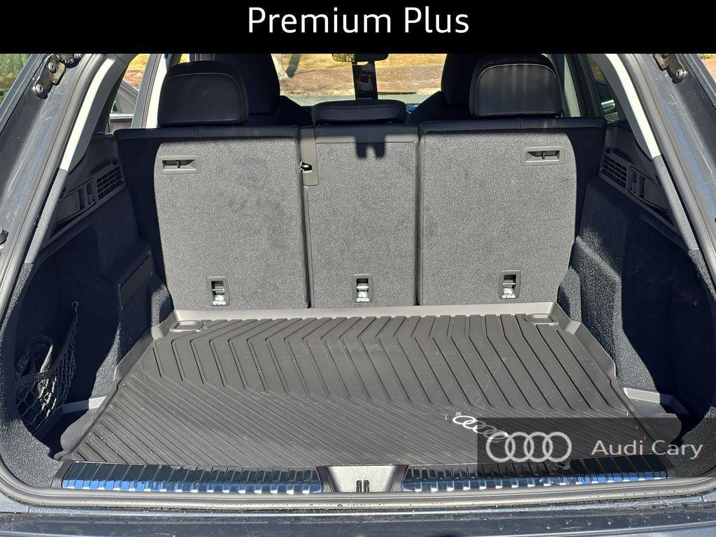 new 2025 Audi Q5 car, priced at $58,164