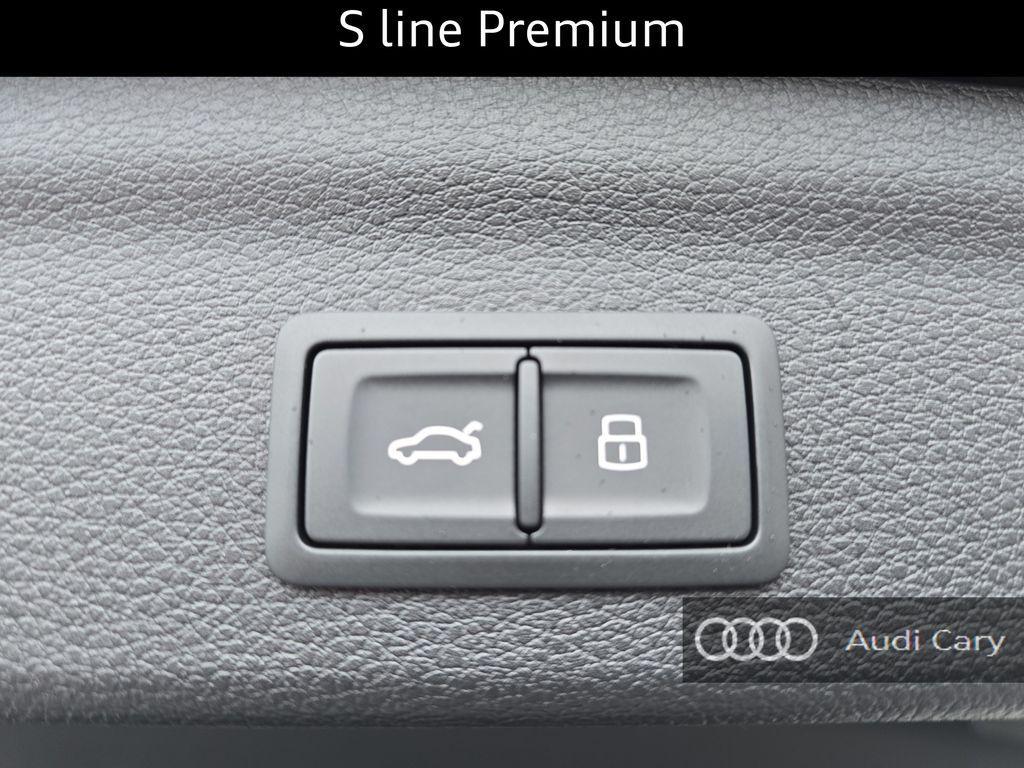 new 2025 Audi Q3 car, priced at $39,798