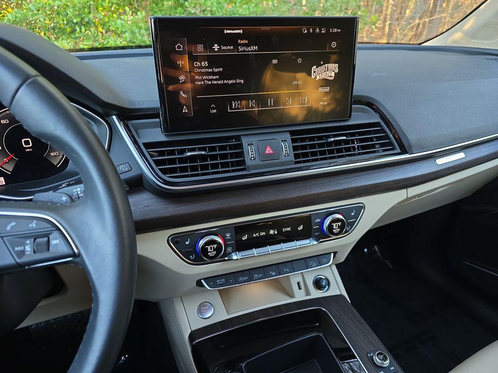 used 2024 Audi Q5 car, priced at $41,950