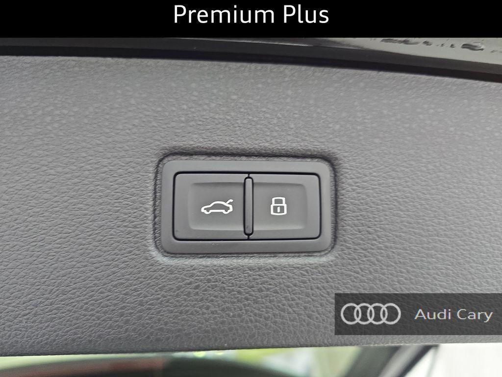 new 2026 Audi Q7 car, priced at $75,810
