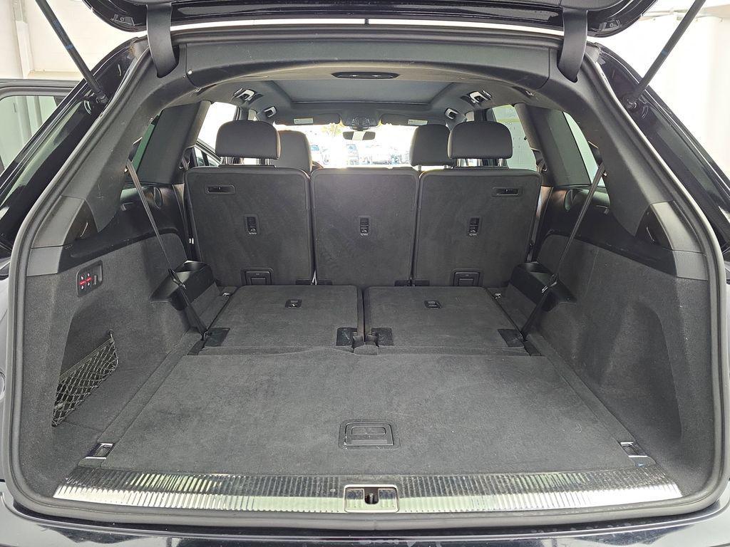 used 2021 Audi Q7 car, priced at $24,950