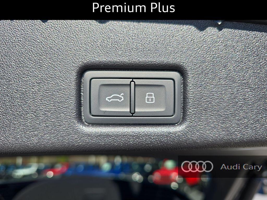 new 2025 Audi Q5 car, priced at $58,653