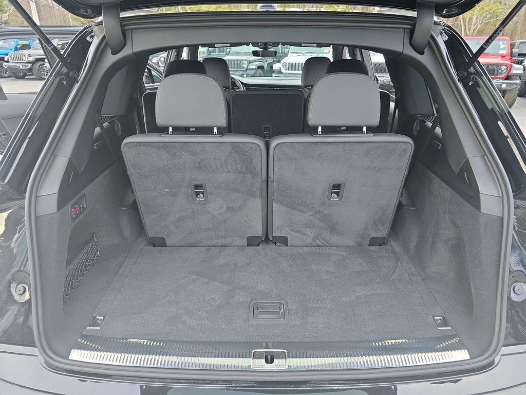 used 2025 Audi Q7 car, priced at $51,950
