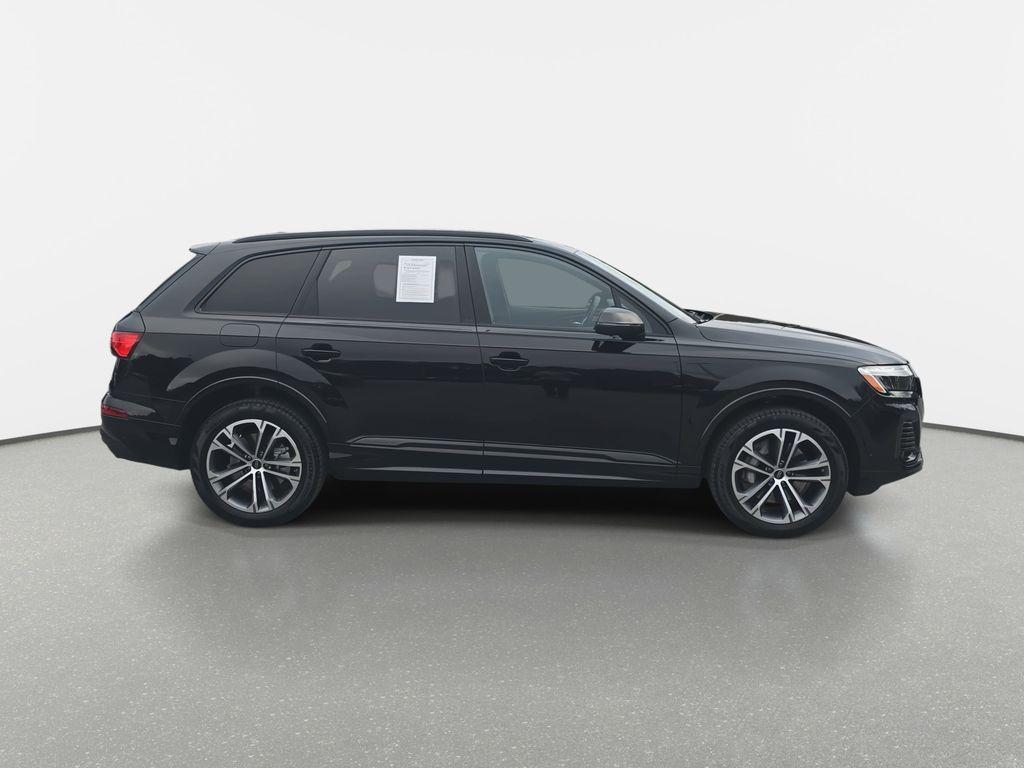 used 2025 Audi Q7 car, priced at $51,950