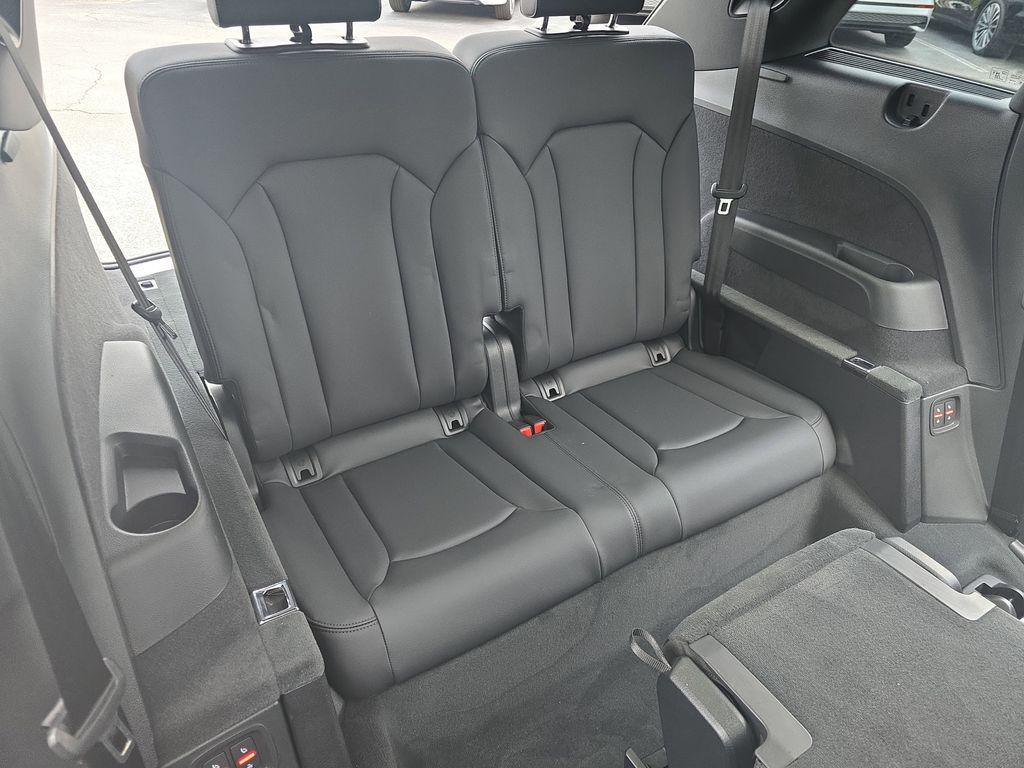 used 2025 Audi Q7 car, priced at $51,950