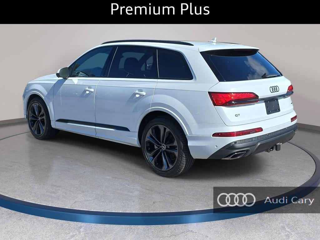 new 2026 Audi Q7 car, priced at $70,555