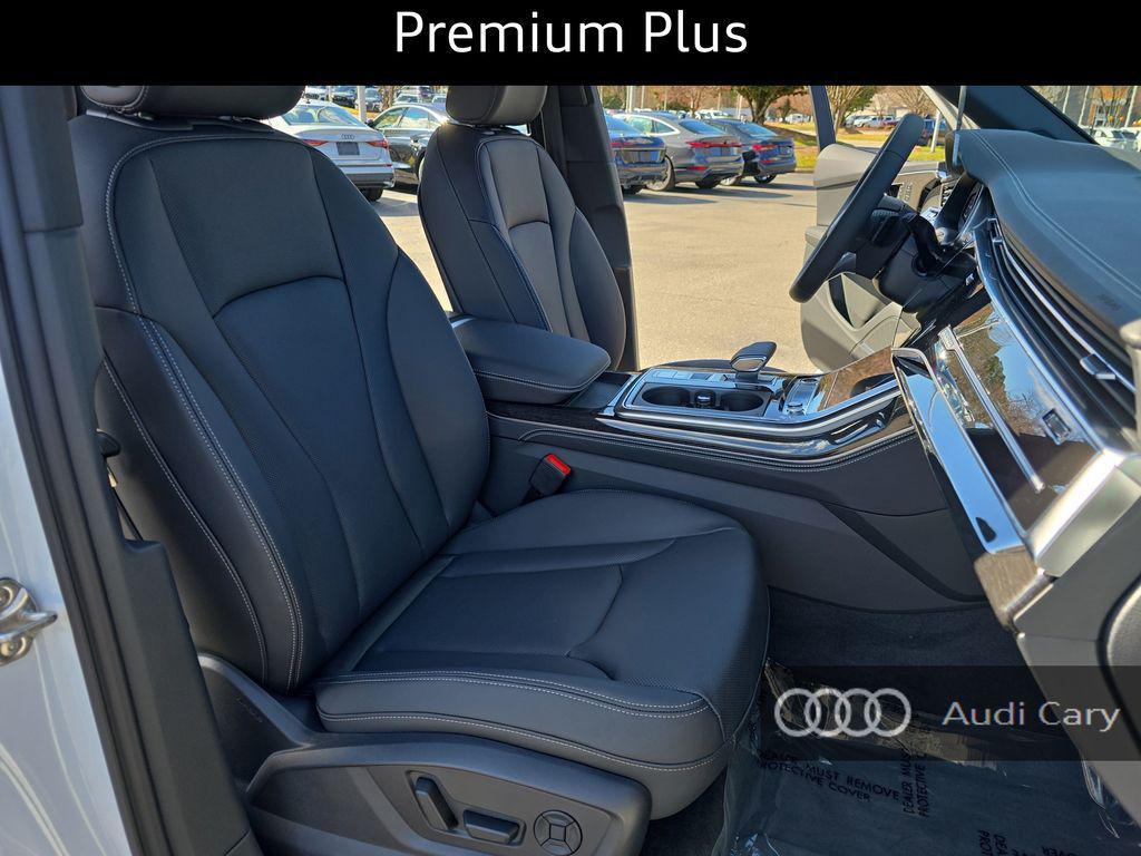 new 2026 Audi Q7 car, priced at $70,555
