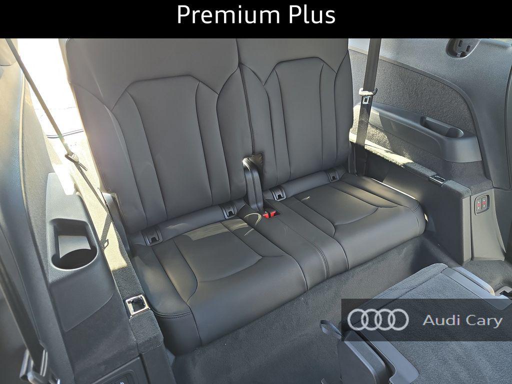 new 2026 Audi Q7 car, priced at $70,555
