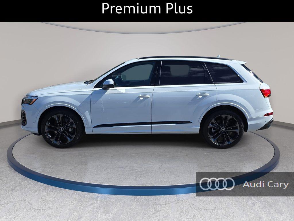 new 2026 Audi Q7 car, priced at $70,555