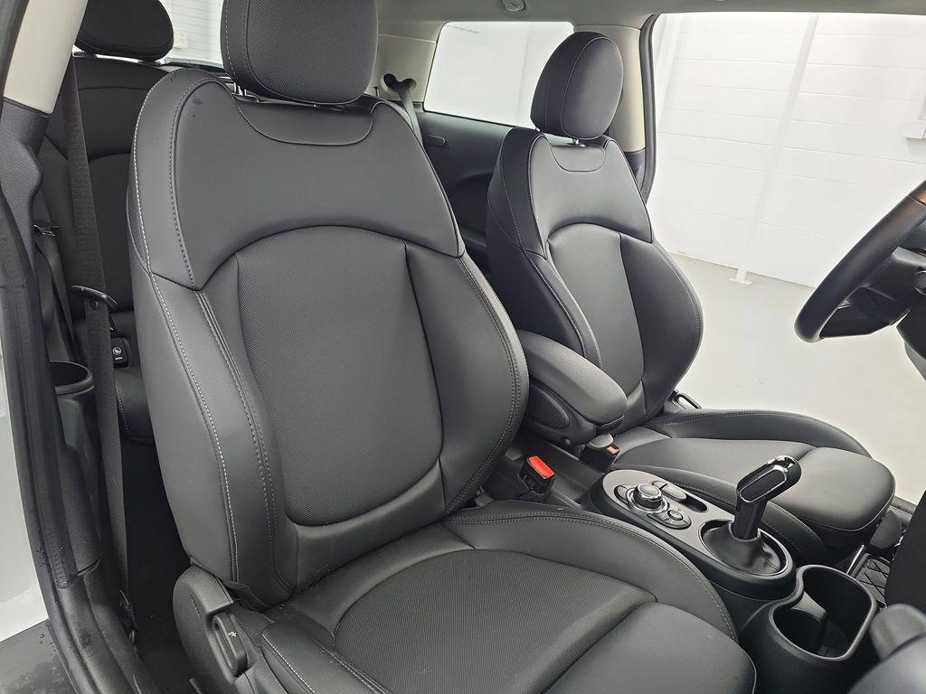 used 2022 MINI Hardtop car, priced at $15,950