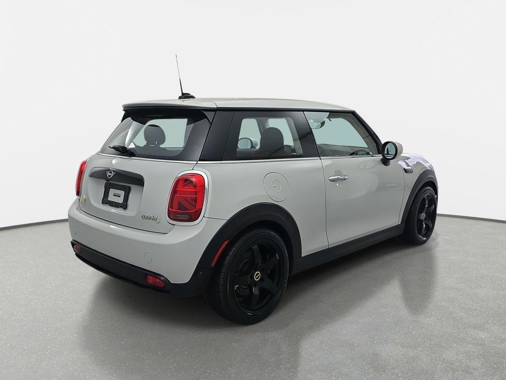 used 2022 MINI Hardtop car, priced at $15,950