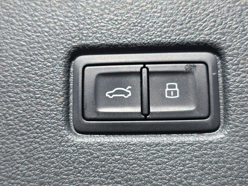 used 2018 Audi Q7 car, priced at $18,950