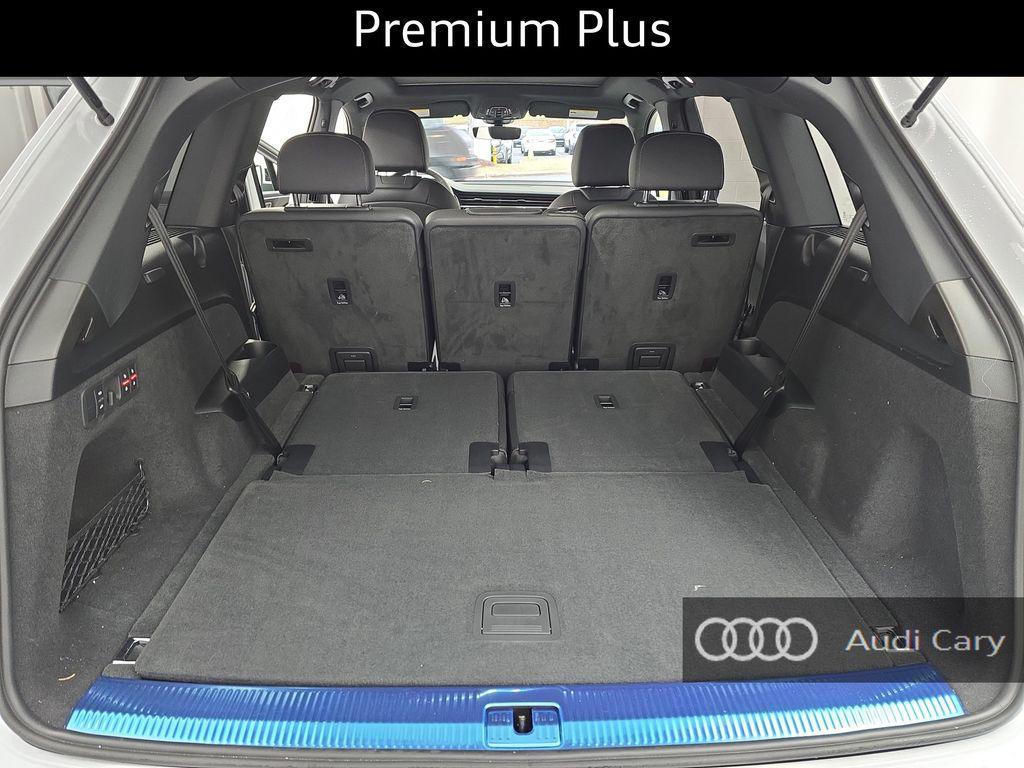 new 2026 Audi Q7 car, priced at $73,005