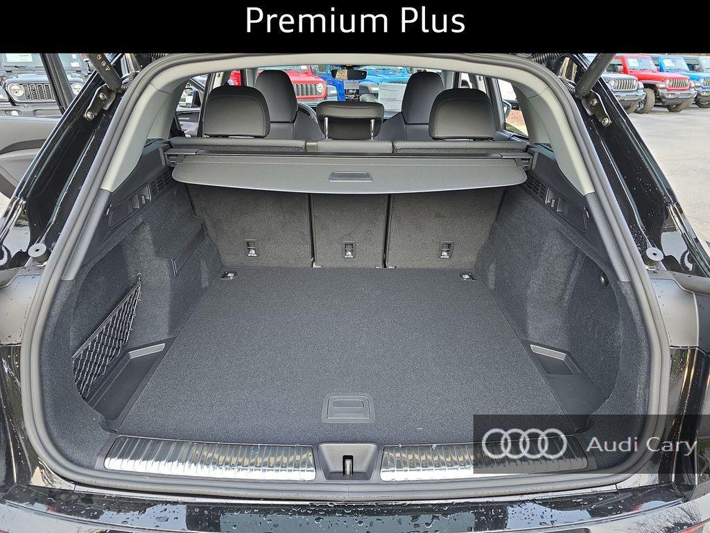 new 2025 Audi Q5 car, priced at $58,131