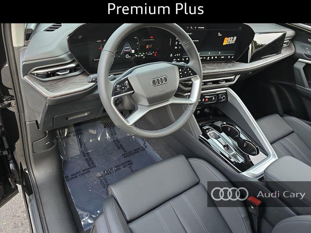 new 2025 Audi Q5 car, priced at $58,131