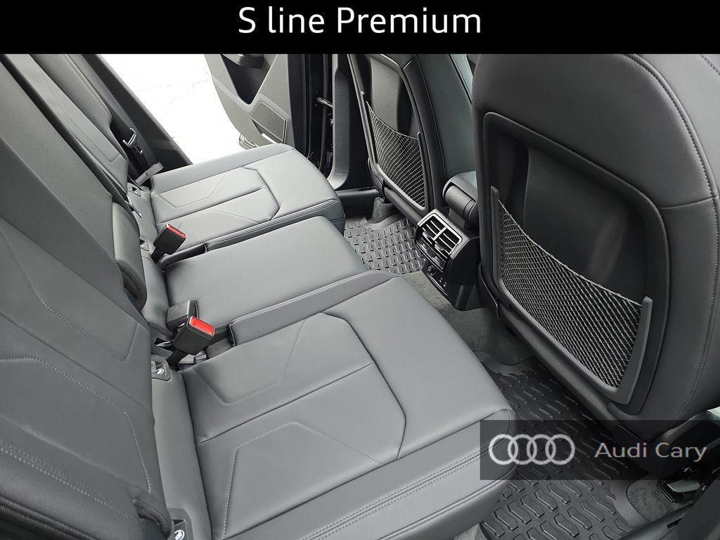 new 2025 Audi Q3 car, priced at $39,798