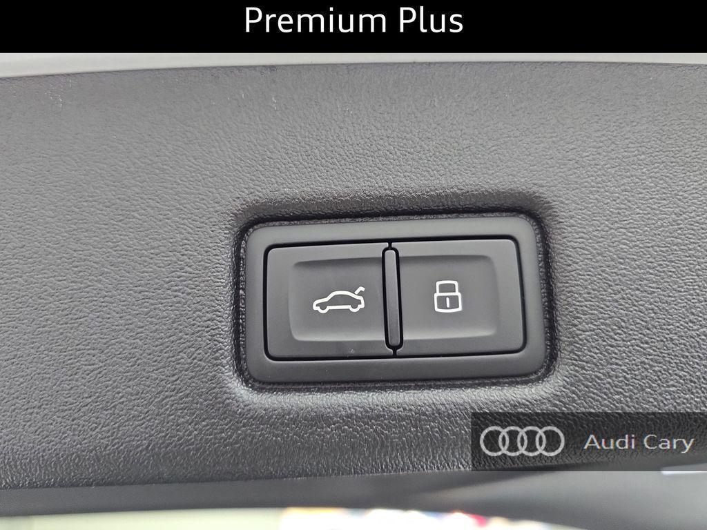 new 2025 Audi Q5 car, priced at $58,423