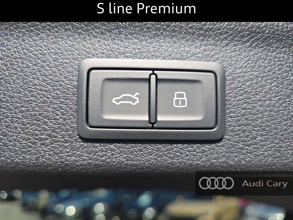 new 2025 Audi Q3 car, priced at $39,798