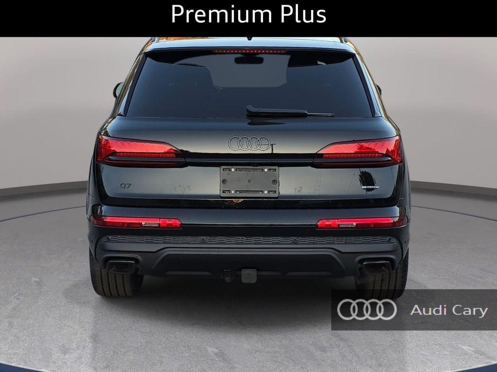 new 2026 Audi Q7 car, priced at $70,666