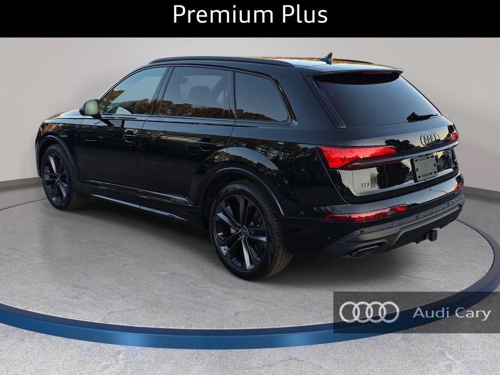 new 2026 Audi Q7 car, priced at $70,666
