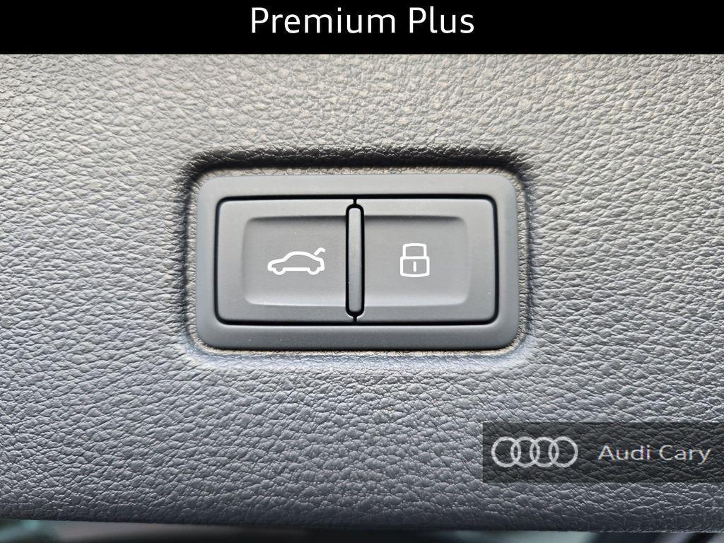 new 2026 Audi Q7 car, priced at $69,666