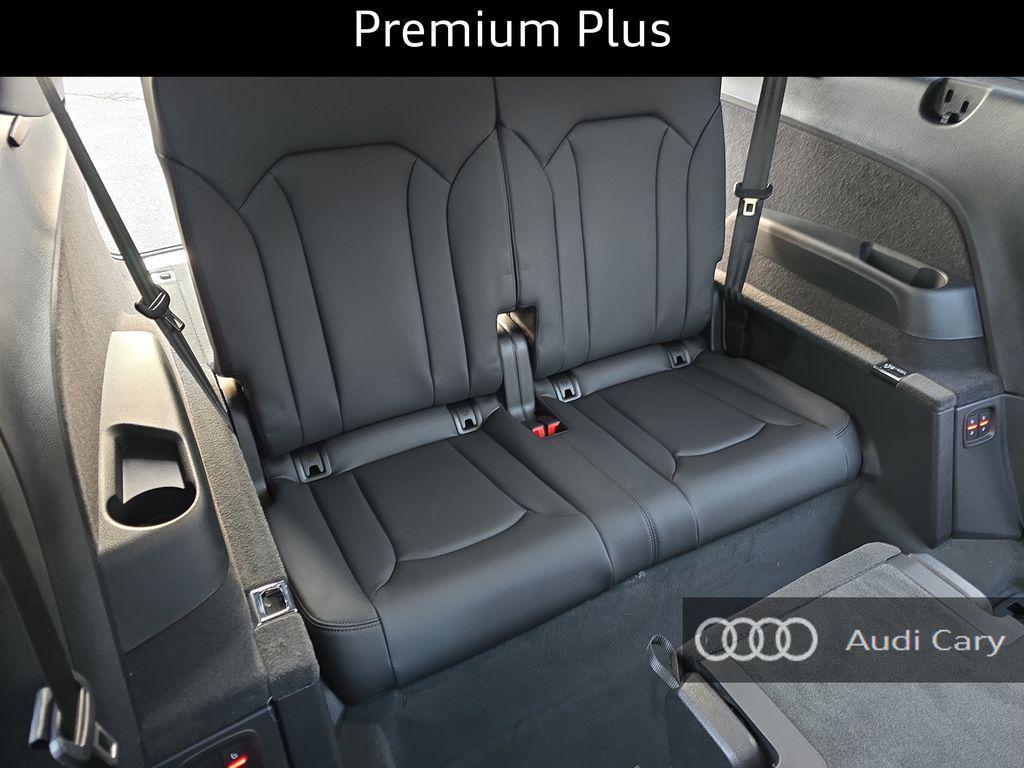 new 2026 Audi Q7 car, priced at $69,666