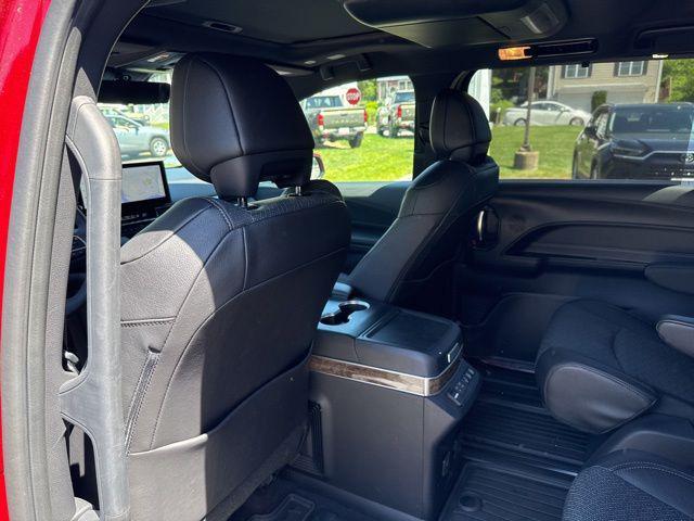 used 2025 Toyota Sienna car, priced at $58,589