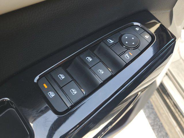 used 2022 Nissan Pathfinder car, priced at $24,995