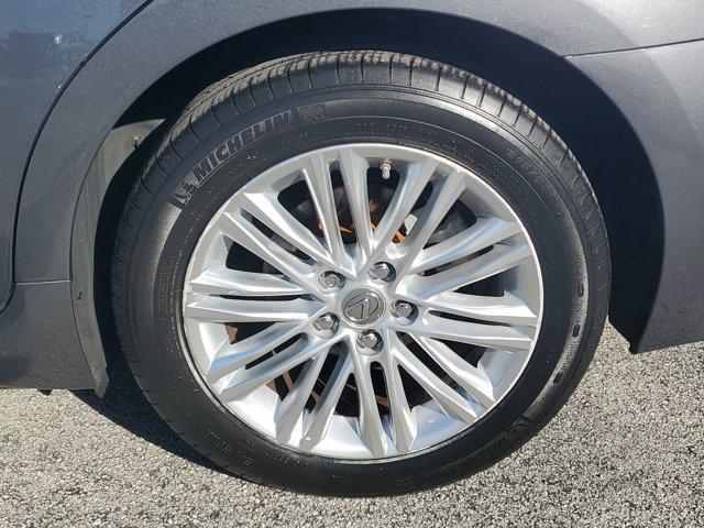 used 2013 Lexus ES 350 car, priced at $11,895