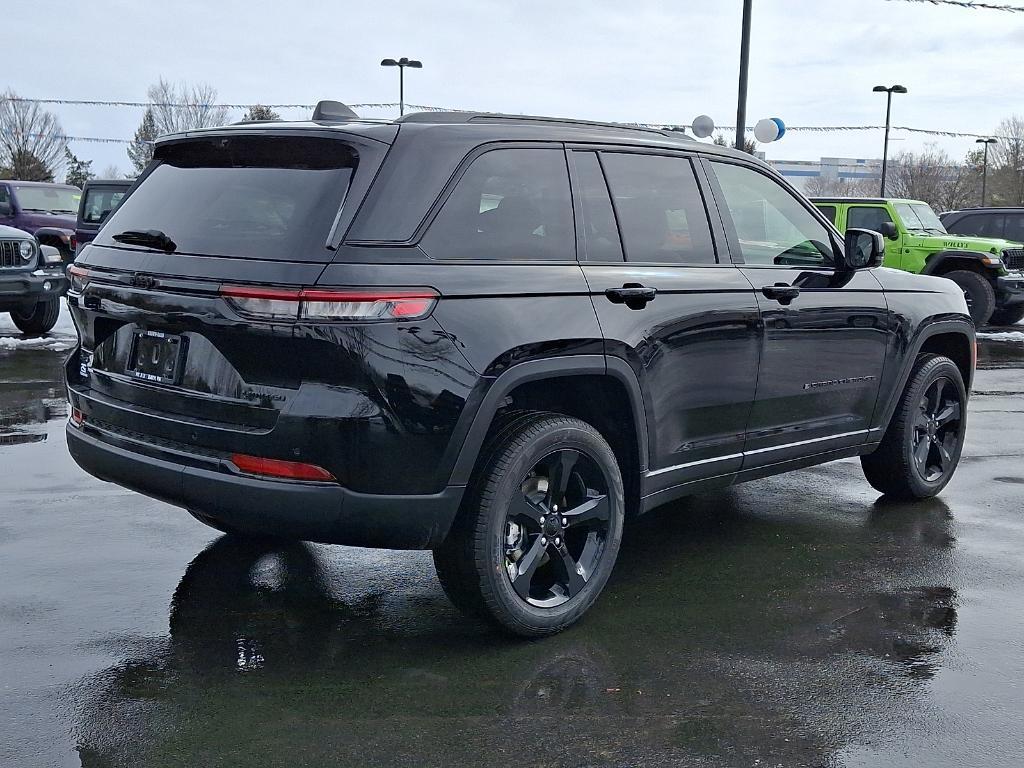 new 2025 Jeep Grand Cherokee car, priced at $56,160
