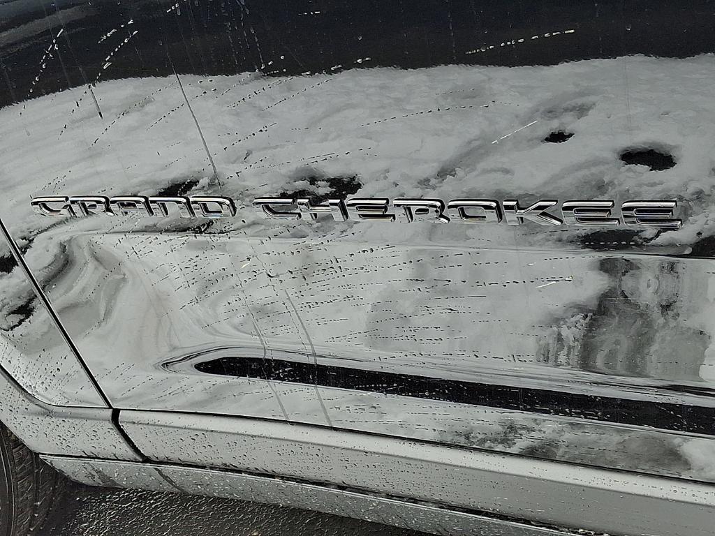 new 2025 Jeep Grand Cherokee car, priced at $56,160