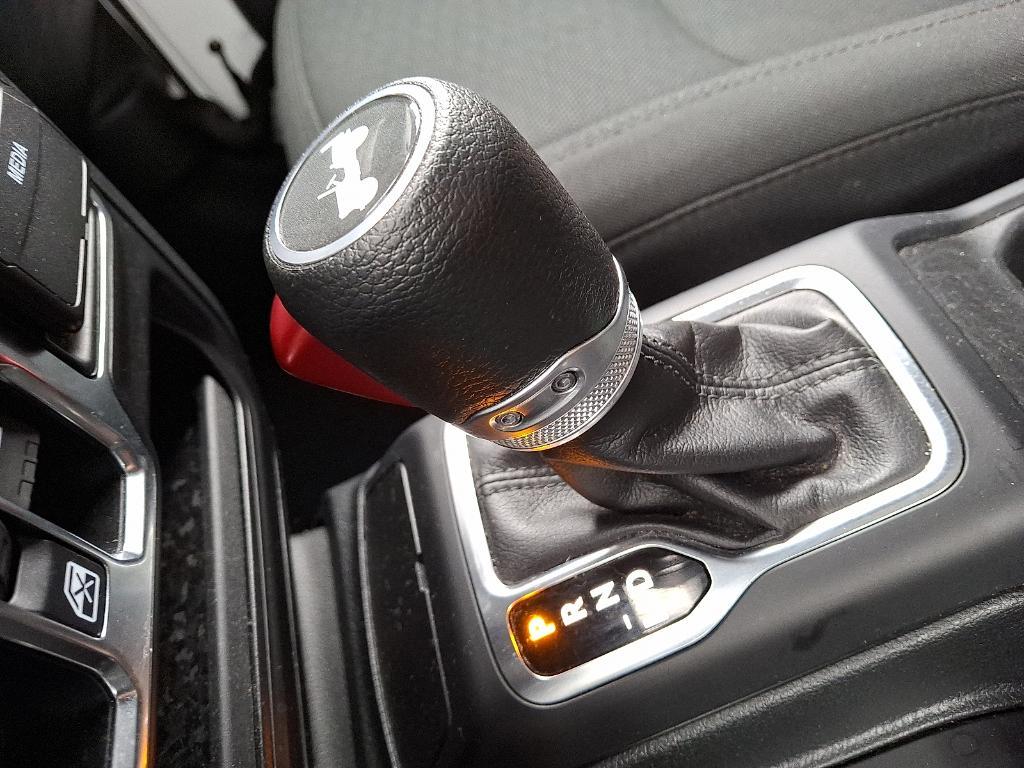 used 2022 Jeep Wrangler Unlimited car, priced at $29,592