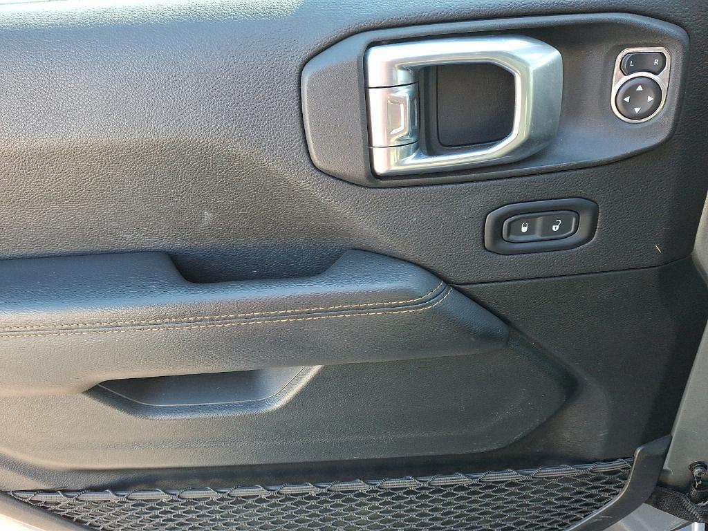 used 2021 Jeep Wrangler Unlimited car, priced at $36,600