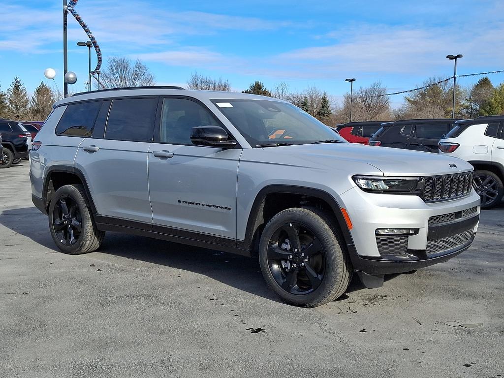 new 2025 Jeep Grand Cherokee L car, priced at $52,335