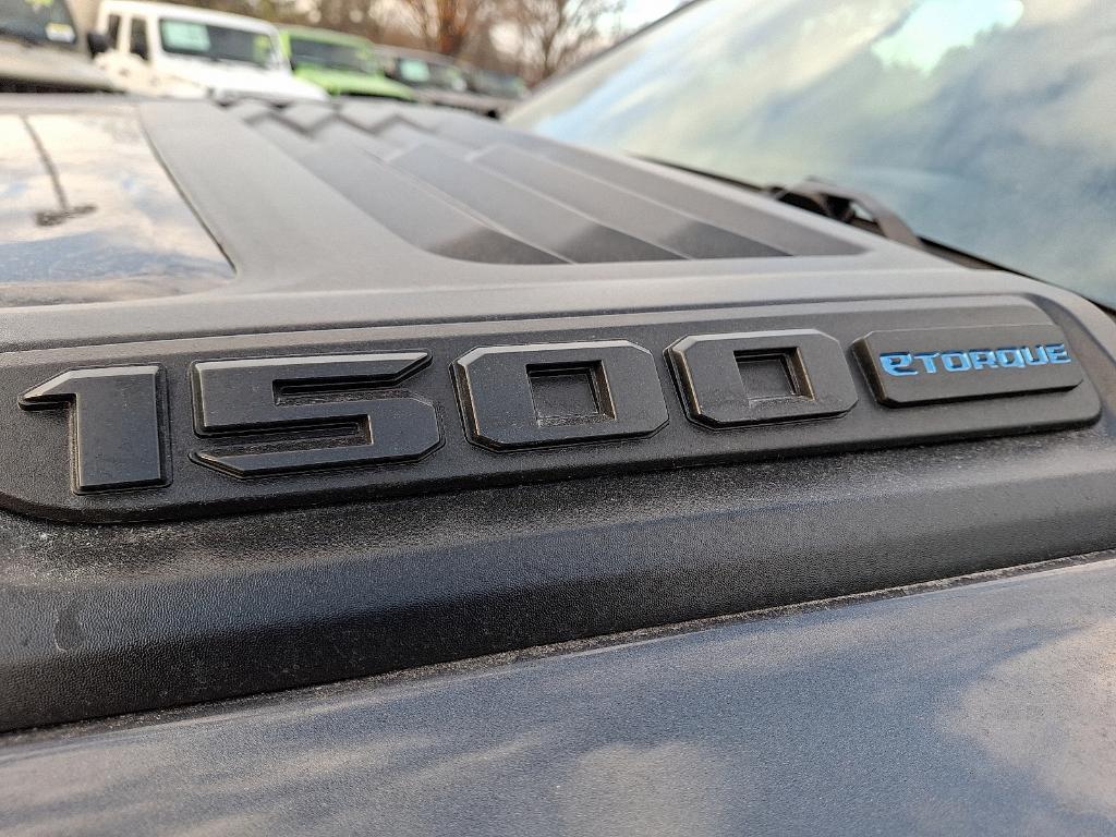 new 2025 Ram 1500 car, priced at $53,555