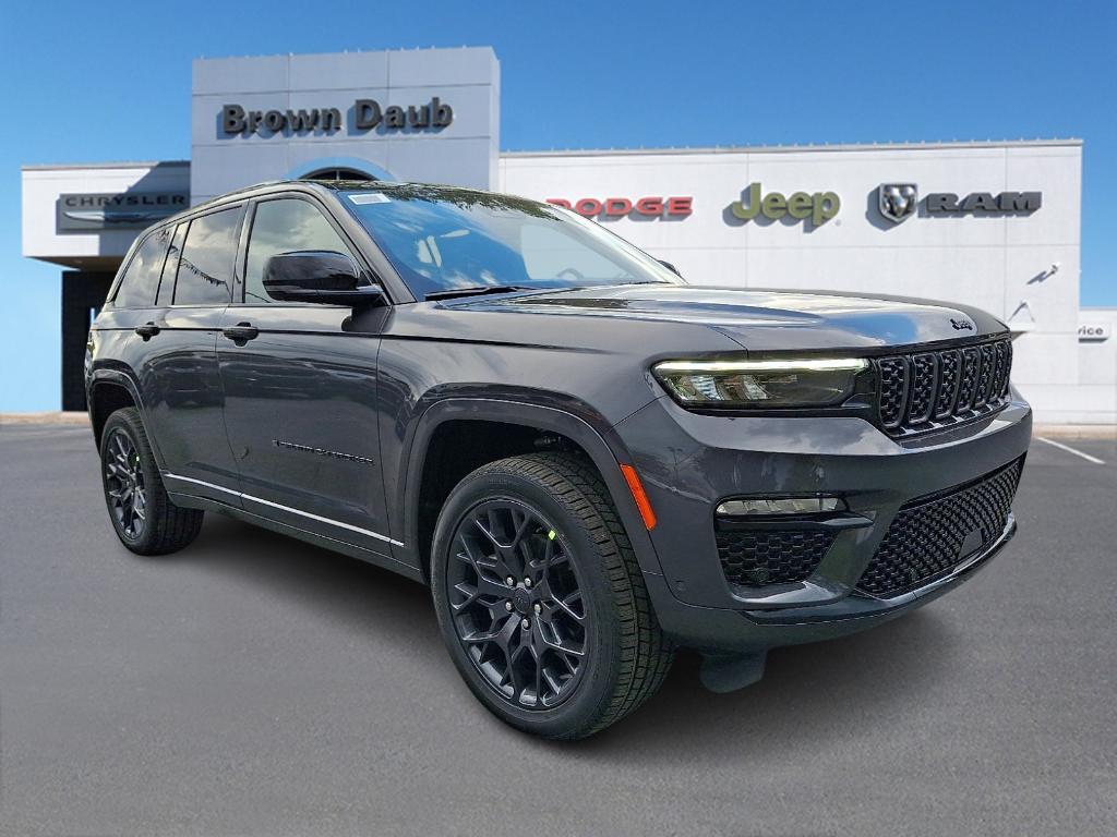 new 2025 Jeep Grand Cherokee car, priced at $63,675