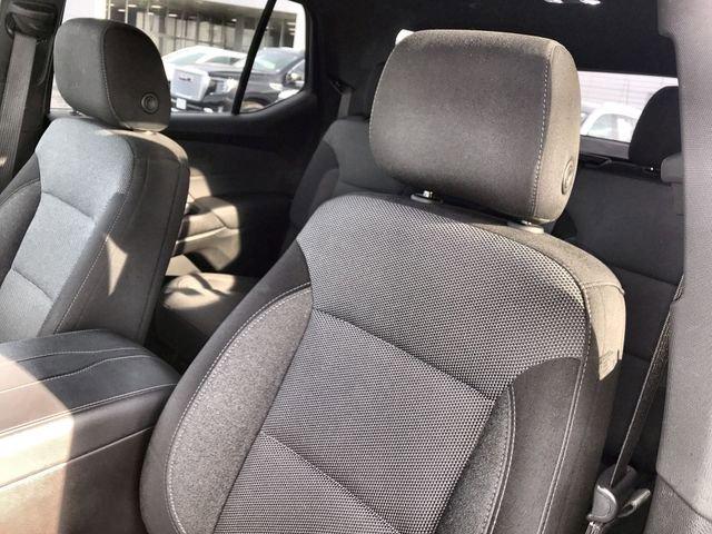 used 2023 Chevrolet Traverse car, priced at $30,488