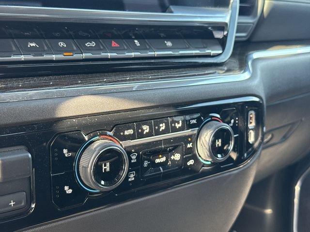 used 2025 Chevrolet Silverado 1500 car, priced at $39,988