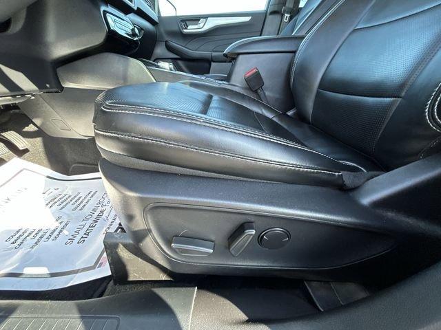 used 2025 Ford Escape car, priced at $26,999
