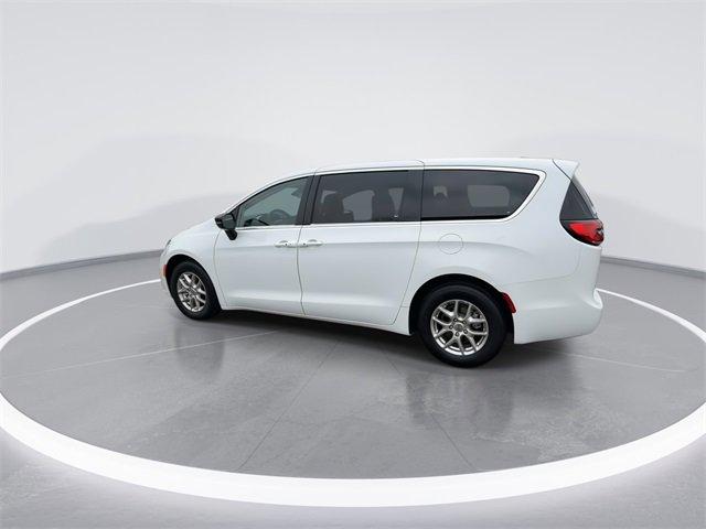 used 2024 Chrysler Pacifica car, priced at $32,954