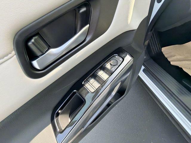 new 2026 Nissan Pathfinder car, priced at $40,856