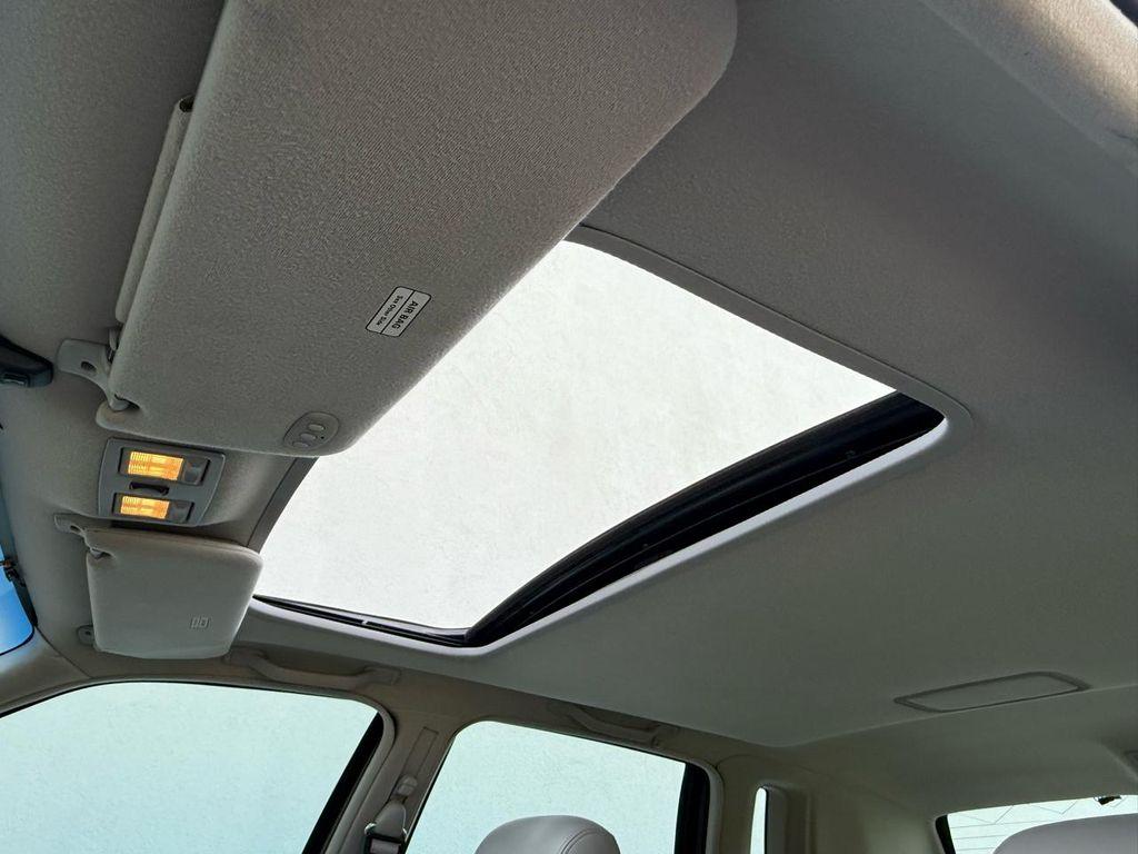 used 1995 Lincoln Town Car car, priced at $17,950