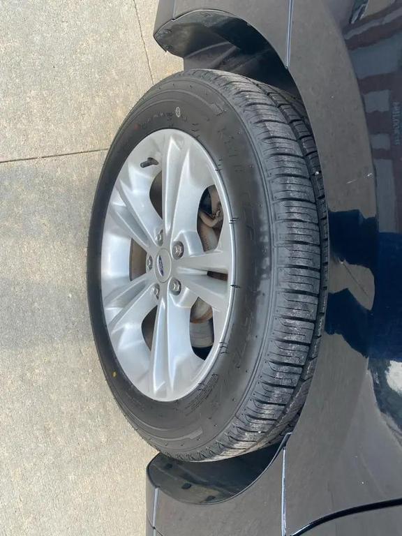 used 2016 Ford Taurus car, priced at $12,990