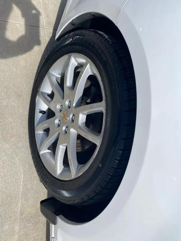 used 2010 Chevrolet Malibu car, priced at $9,990