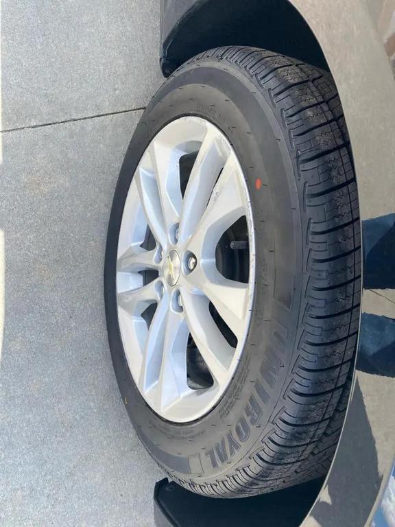 used 2018 Chevrolet Malibu car, priced at $12,990
