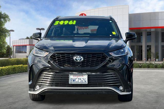 used 2021 Toyota Highlander car, priced at $29,965