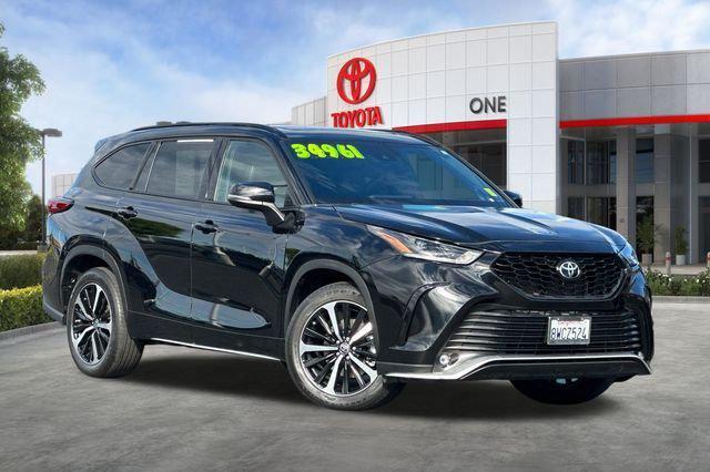 used 2021 Toyota Highlander car, priced at $29,965