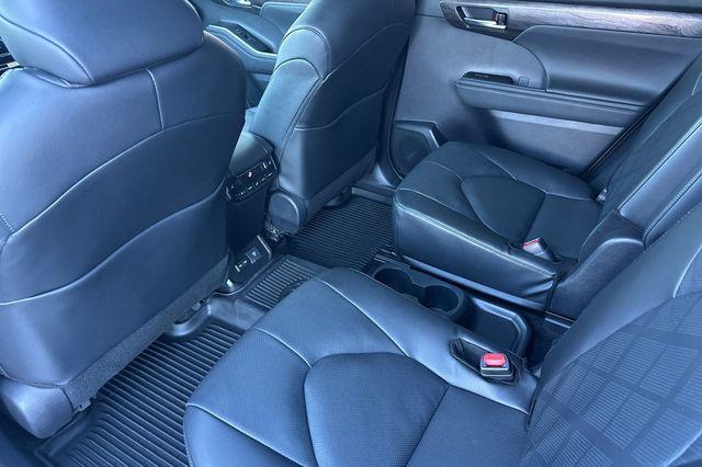 used 2026 Toyota Highlander car, priced at $54,981