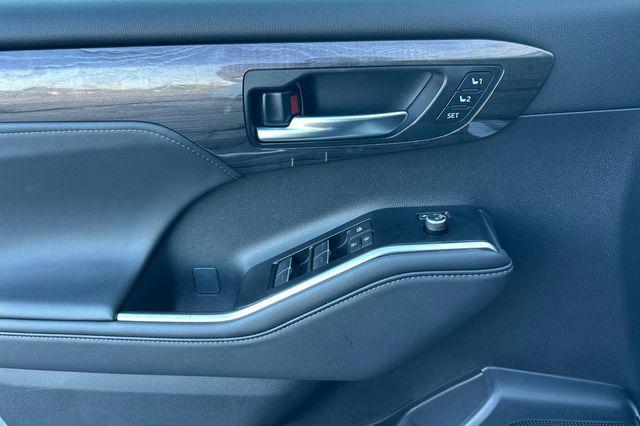 used 2026 Toyota Highlander car, priced at $54,981